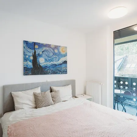 Apartament Peaceful Little Retreat, Spacious Free Garage Park